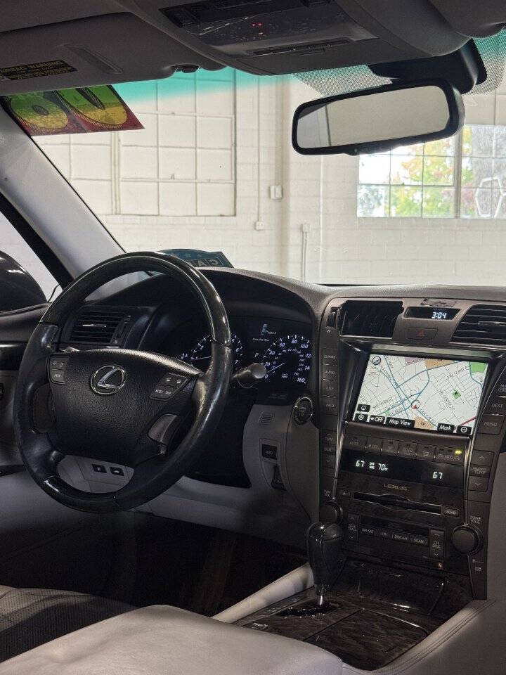 Used 2008 Lexus LS 460 RWD image 3