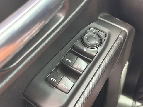 Used 2025 Chevrolet Silverado 1500 Custom AWD/4WD image 18
