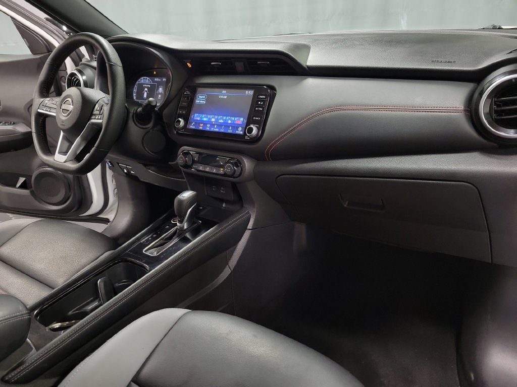 Used 2023 Nissan Kicks SR w/ SR Premium Package FWD image 35