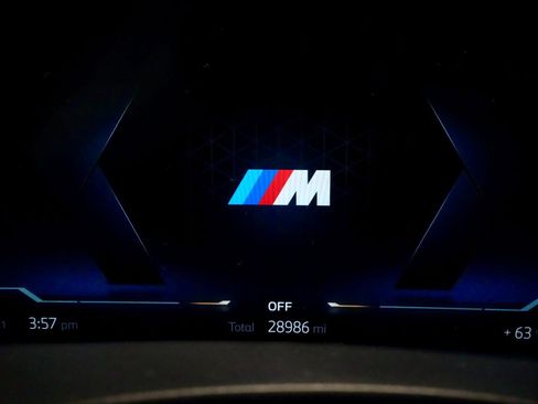 Certified 2023 BMW X7 M60i w/ Executive Package image 20