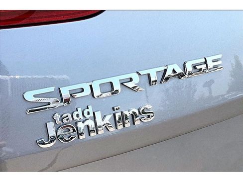 Used 2017 Kia Sportage LX AWD/4WD image 33