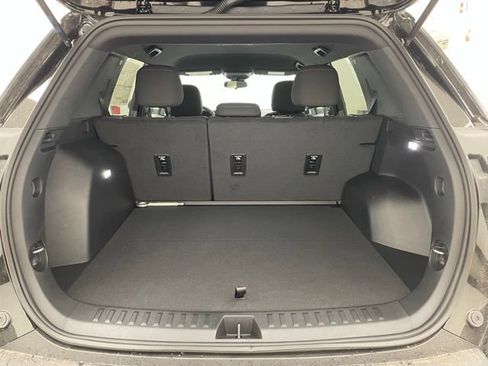 New 2026 Chevrolet Equinox LT AWD/4WD image 11