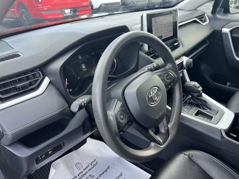 Used 2024 Toyota RAV4 LE FWD image 18