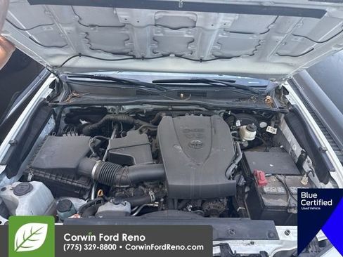 Used 2020 Toyota Tacoma SR image 21