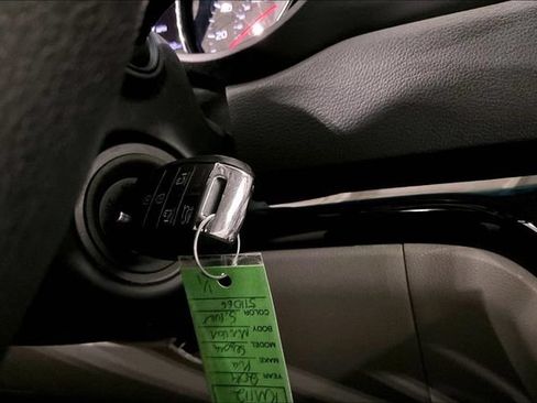 Used 2019 Kia Sedona LX FWD image 34