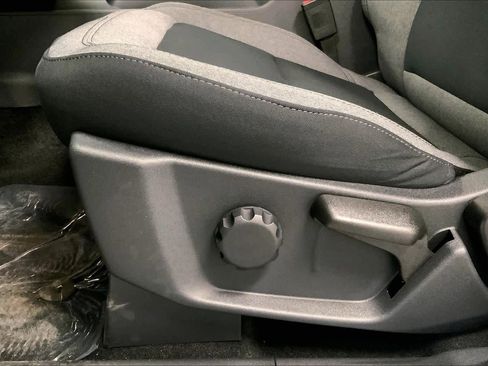 New 2025 Ford Bronco Base image 19