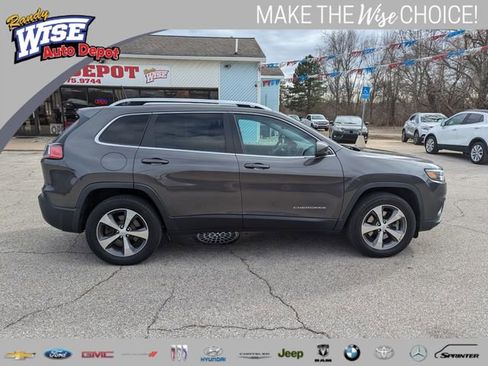 Used 2020 Jeep Cherokee Limited image 2