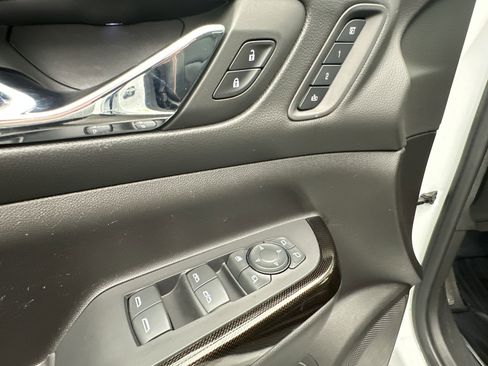 Certified 2023 GMC Acadia AT4 w/ Technology Package AWD/4WD image 13