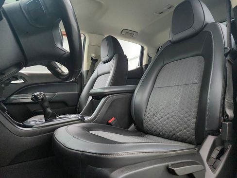 Used 2021 Chevrolet Colorado Z71 w/ Safety Package RWD image 14