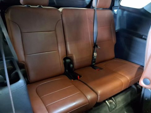 Used 2021 Chevrolet Traverse High Country w/ LPO, Floor Liner Package image 11