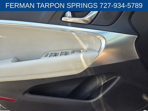 Used 2025 Genesis G70 2.5T RWD image 24