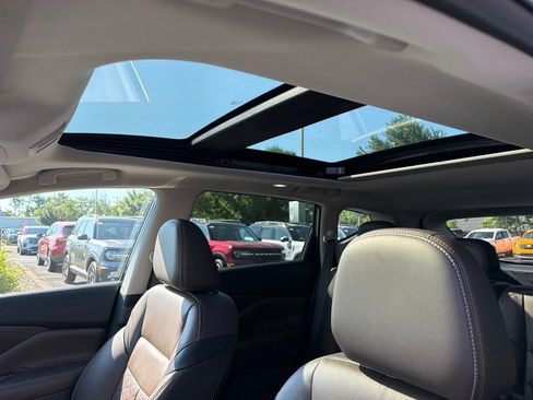 Used 2023 Nissan Murano Platinum w/ Cargo Package AWD/4WD image 11