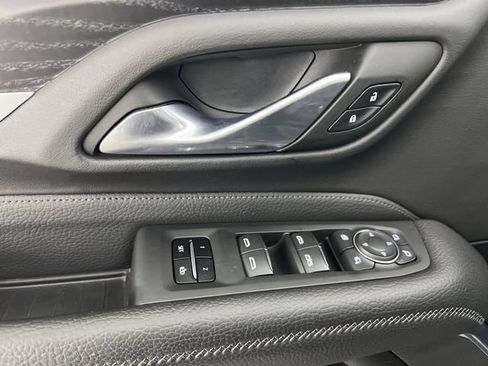 Used 2023 GMC Yukon Denali AWD/4WD image 24