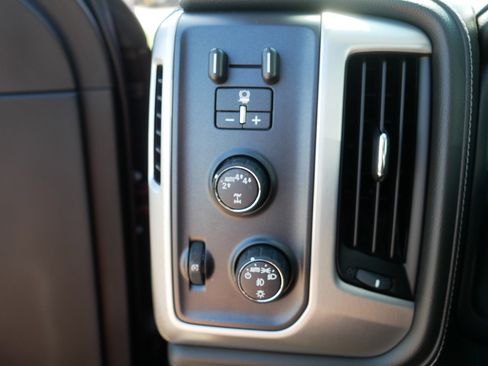 Used 2018 GMC Sierra 1500 SLT image 26