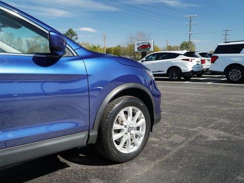 Used 2021 Nissan Rogue Sport S image 11