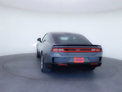 Used 2025 Dodge Charger R/T Scat Pack w/ Track Pack image 5
