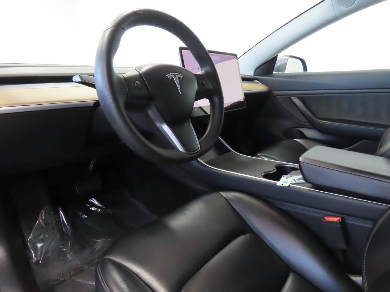 Used 2019 Tesla Model 3 Standard Range RWD image 8