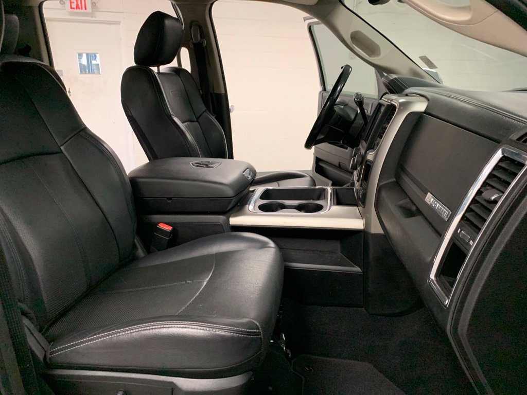 Used 2018 RAM 3500 Laramie AWD/4WD image 9