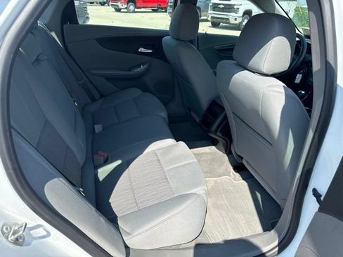 Used 2017 Chevrolet Impala LS FWD image 7