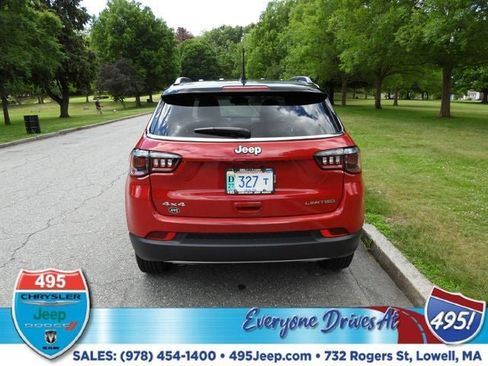 Used 2023 Jeep Compass Limited AWD/4WD image 4