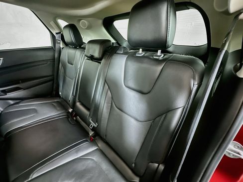 Used 2015 Ford Edge Titanium w/ Equipment Group 302A AWD/4WD image 24