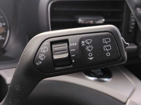 Used 2023 Ford Explorer XLT w/ Equipment Group 202A AWD/4WD image 25