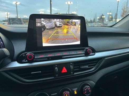 Used 2024 Kia Forte LXS image 19