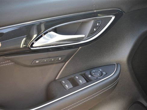 New 2025 Buick Envision Preferred image 14