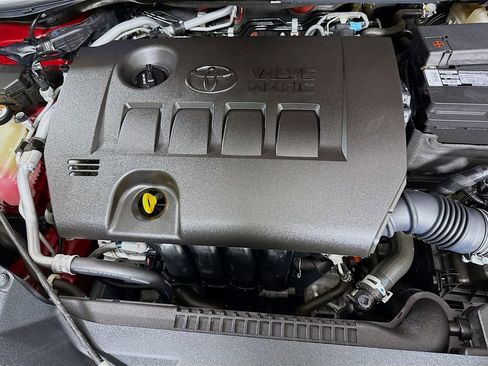 Certified 2019 Toyota C-HR XLE FWD image 30