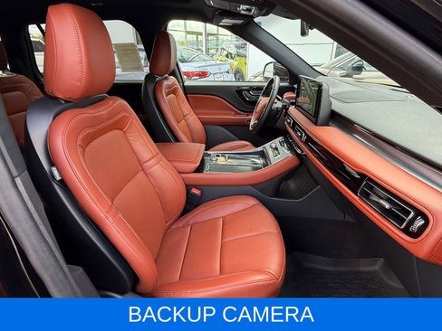 Used 2025 Lincoln Aviator Reserve w/ Illumination Package AWD/4WD image 23