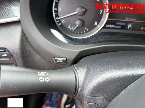 Used 2023 INFINITI QX50 Sport FWD image 12