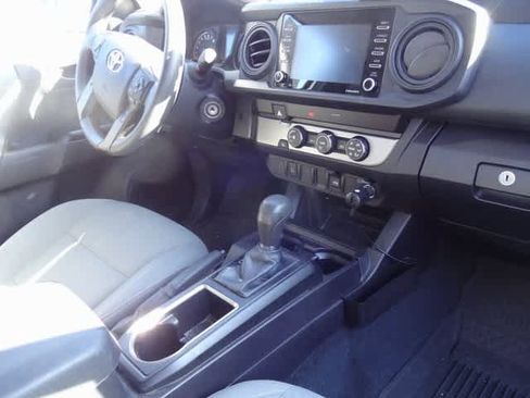 Used 2022 Toyota Tacoma SR image 27