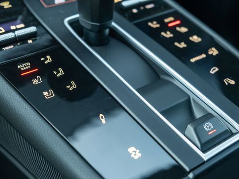 New 2026 Porsche Macan Turbo AWD/4WD image 27