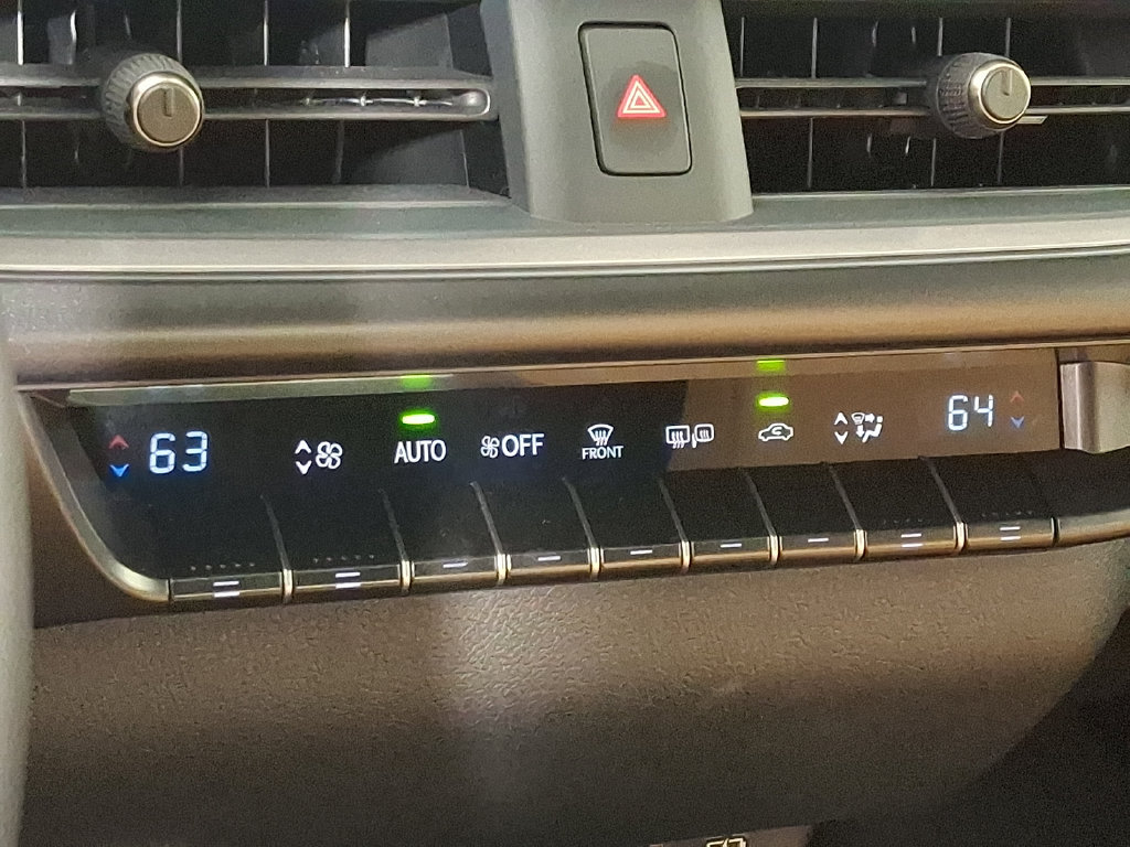 Used 2026 Lexus UX 300h AWD w/ Accessory Package (2T) image 18