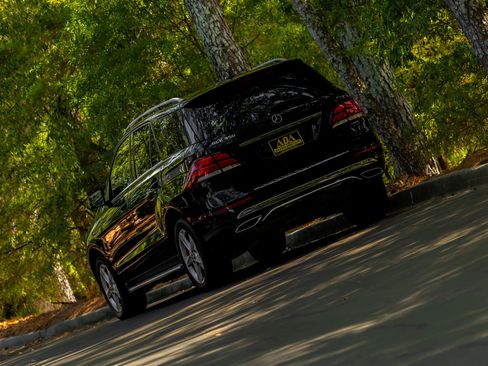 Used 2018 Mercedes-Benz GLE 350 image 46