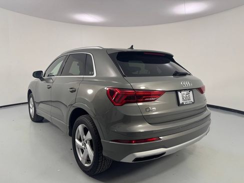 Used 2022 Audi Q3 2.0T Premium AWD/4WD image 5