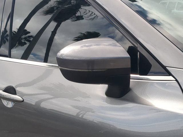 Used 2022 Nissan Pathfinder SV FWD image 12
