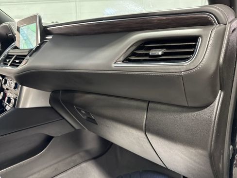 Used 2024 Chevrolet Tahoe Z71 w/ Luxury Package AWD/4WD image 35