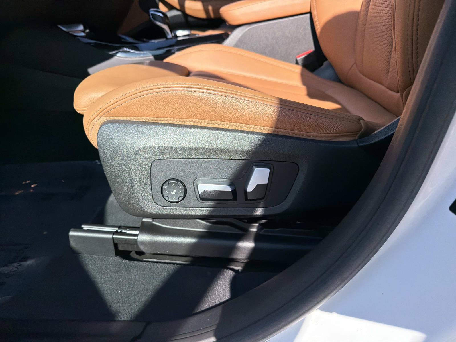 Certified 2024 BMW X3 xDrive30i w/ Convenience Package AWD/4WD image 13