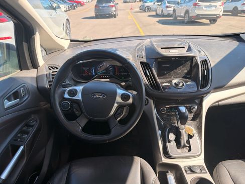 Used 2015 Ford C-MAX Energi SEL w/ Equipment Group 302A FWD image 5