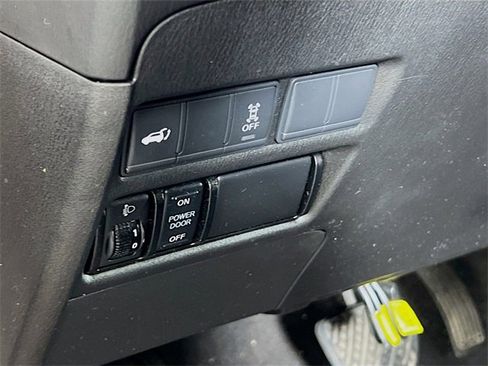 Used 2017 Nissan Armada SV w/ Driver Package image 12