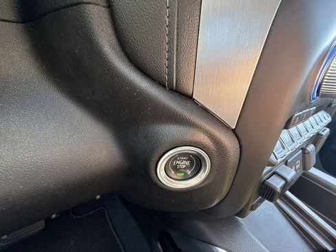 Certified 2022 GMC Sierra 2500 SLT w/ SLT Preferred Package image 23