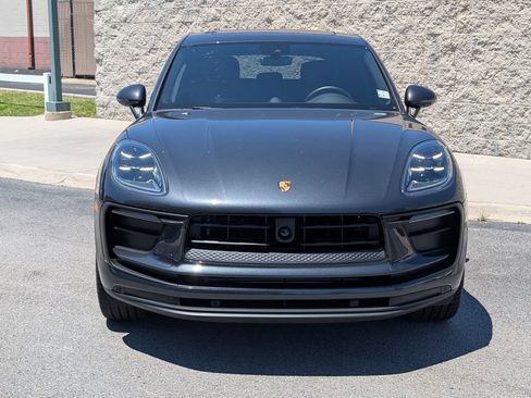 Certified 2026 Porsche Macan AWD/4WD image 10