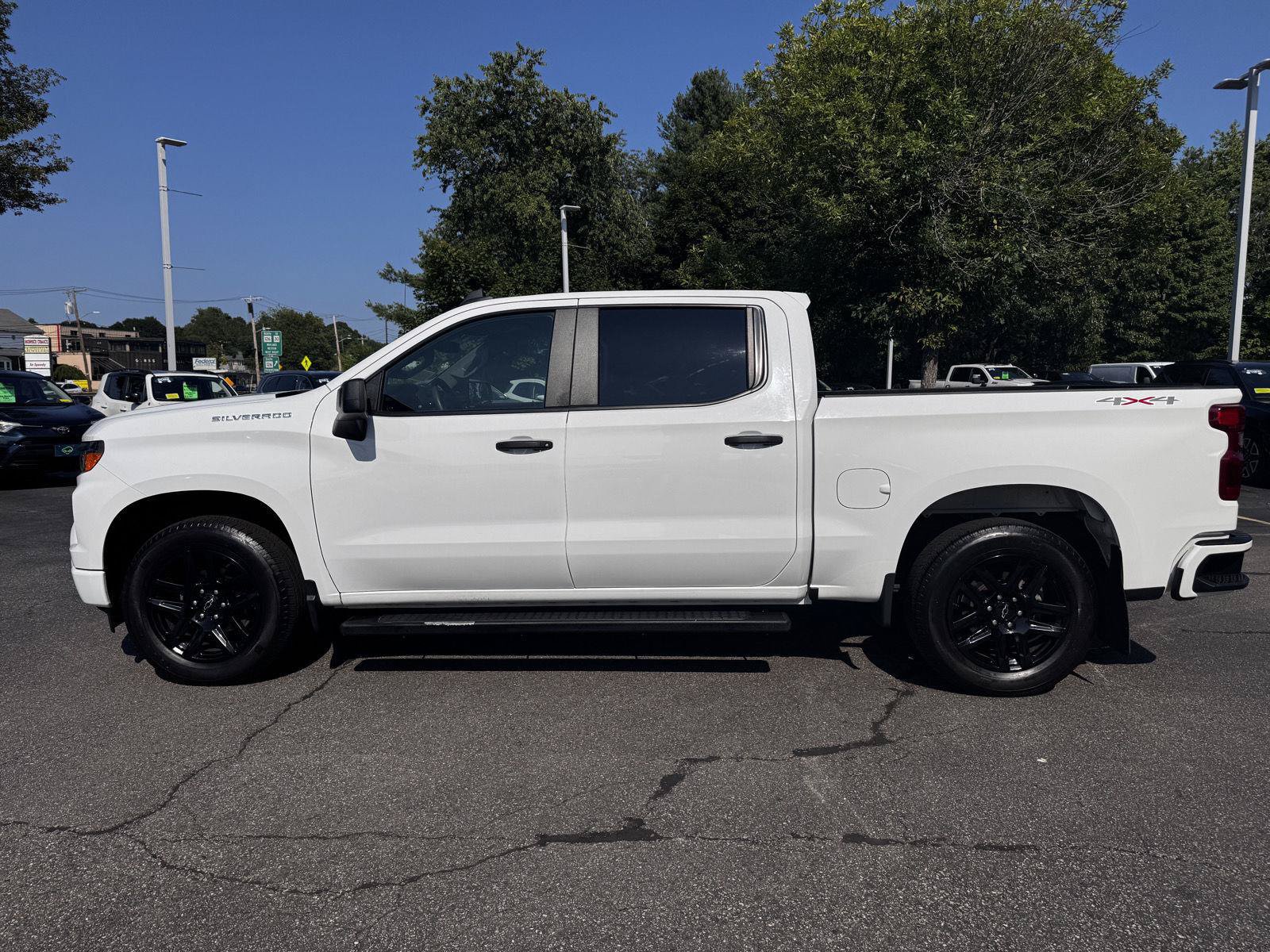 Certified 2022 Chevrolet Silverado 1500 Custom AWD/4WD image 4