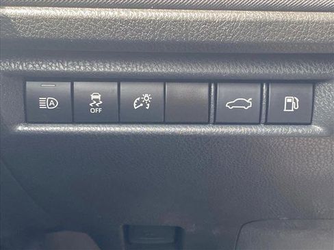 Used 2025 Toyota Camry LE FWD image 17