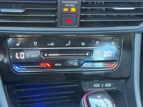 Used 2025 Volkswagen Jetta GLI Autobahn image 19