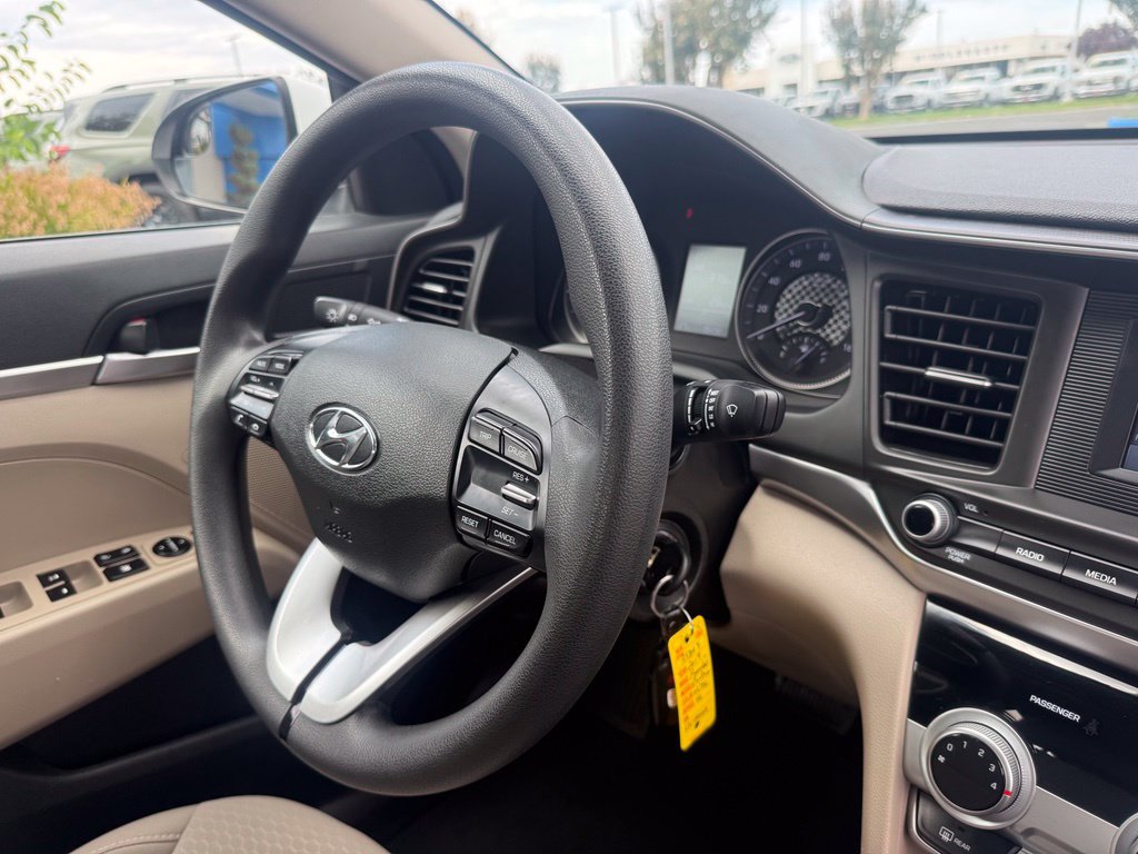 Used 2019 Hyundai Elantra SE FWD image 60