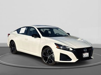 Used 2023 Nissan Altima 2.5 SR w/ SR Premium Package