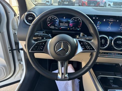 Used 2025 Mercedes-Benz GLA 250 4MATIC image 20