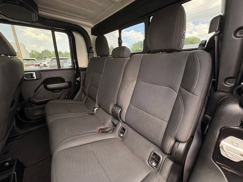 Used 2020 Jeep Gladiator Sport w/ Quick Order Package 24S AWD/4WD image 24